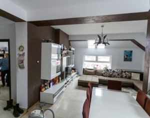 Appartement 4 chambres à vendre dans Cluj-napoca, zone Centru