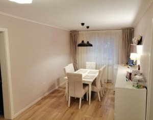 Apartament de 4 camere, ultrafinisat, mobilat si utilat, etaj 3, garaj !