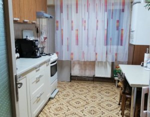 Apartament cu 4 camere decomandate, 2 bai, etaj intermediar, Marasti