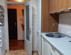 Apartament cu 4 camere decomandate, 2 bai, etaj intermediar, Marasti