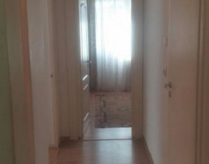 Vanzare apartament 3 camere zona strazii Mehedinti, Manastur