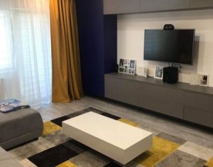 Apartament cu 4 camere, 88 mp, 2 bai, 2 balcoane, etaj 1 din 4 Manastur