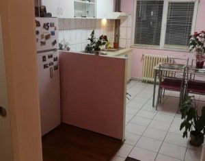 MANASTUR Apartament de 3 camere, decomandat, zona BIG