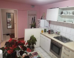 MANASTUR Apartament de 3 camere, decomandat, zona BIG