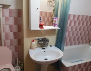 MANASTUR Apartament de 3 camere, decomandat, zona BIG