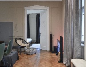 Vanzare apartament 3 camere, lux, terasa, renovat 2020, Centru