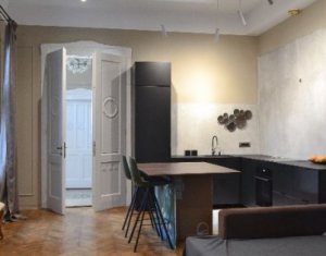 Vanzare apartament 3 camere, lux, terasa, renovat 2020, Centru