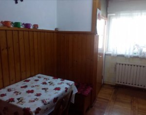 Apartament 3 camere, 65 mp, decomandat, balcon, etaj 4/4, In Marasti