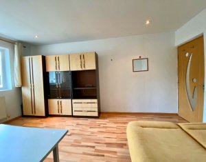 Apartament 3 camere, decomandat 65 mp, balcon, Manastur zona Denver