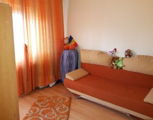 MANASTUR - Apartament cu 3 camere, decomandate, 2 bai, zona Calea Floresti