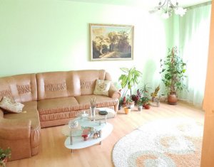 MANASTUR - Apartament cu 3 camere, decomandate, 2 bai, zona Calea Floresti