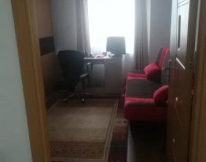 Appartement 3 chambres à vendre dans Cluj-napoca, zone Floresti