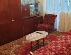 Apartament 3 camere, semidecomandat, zona Retezat-Manastur