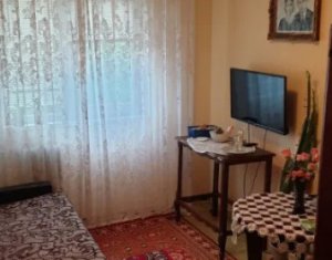 Apartament 3 camere, semidecomandat, zona Retezat-Manastur