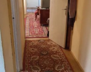 Apartament 3 camere, semidecomandat, zona Retezat-Manastur