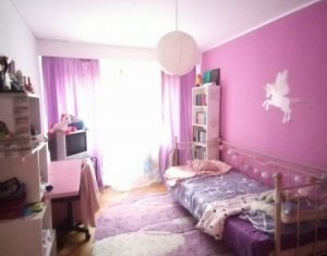 Appartement 4 chambres à vendre dans Cluj-napoca, zone Manastur