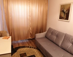 Apartament de 4 camere, zona Calea Floresti, decomandat, etaj intermediar 