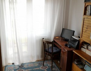 Apartament de 4 camere, zona Calea Floresti, decomandat, etaj intermediar 