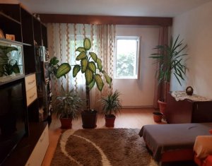 Apartament 3 camere 70 mp, decomandat, Marasti