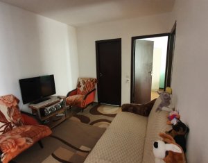 Vanzare apartament 2 camere, situat in Floresti, strada Florilor