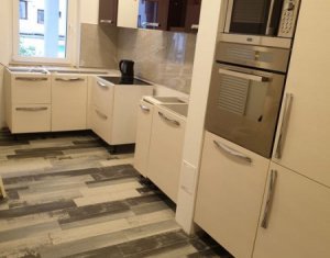 Appartement 3 chambres à vendre dans Cluj-napoca, zone Manastur