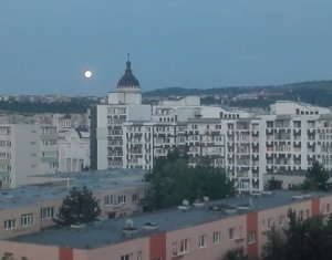 Lakás 4 szobák eladó on Cluj-napoca, Zóna Manastur