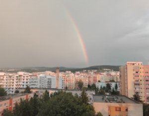 Lakás 4 szobák eladó on Cluj-napoca, Zóna Manastur