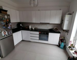 Apartament 3 camere, 12 mp terasa, Floresti, zona Eroilor