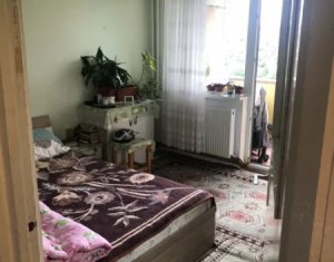 Apartament cu 2 camere, zona strazii Parang, 53 mp, pret avantajos, decomandat