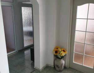 Apartament cu 3 camere + balcon, zonă semicentrală, Marasti