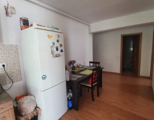 Vanzare apartament cu doua camere in Floresti, strada Florilor