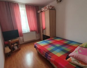 Vanzare apartament cu doua camere in Floresti, strada Florilor