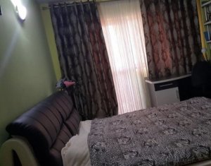 Appartement 4 chambres à vendre dans Cluj-napoca, zone Marasti