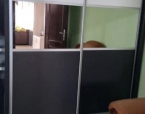 Appartement 4 chambres à vendre dans Cluj-napoca, zone Marasti