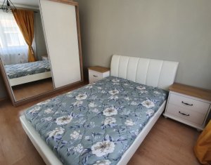 Apartment 3 rooms for sale in Floresti