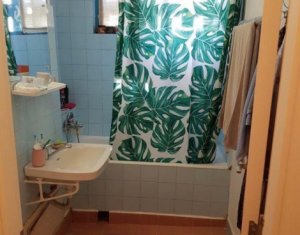 Appartement 4 chambres à vendre dans Cluj-napoca, zone Manastur