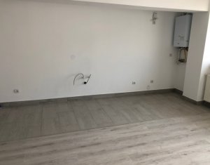 Apartament 2 camere, finisat, etaj 2/3, zona Terra