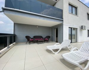 Penthouse in Zorilor, centru de cartier, 3 camere, 80 mp, terasa 60 mp, 2 garaje