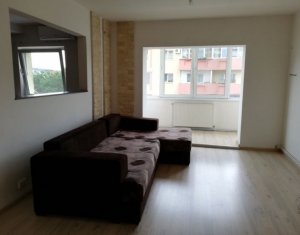 Appartement 4 chambres à vendre dans Cluj-napoca, zone Marasti