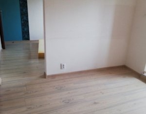 Appartement 4 chambres à vendre dans Cluj-napoca, zone Marasti