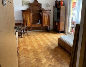 Appartement 4 chambres à vendre dans Cluj-napoca, zone Manastur