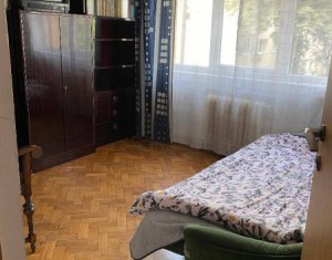 Apartment 4 rooms for sale in Cluj-napoca, zone Manastur