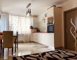 Apartment 3 rooms for sale in Floresti