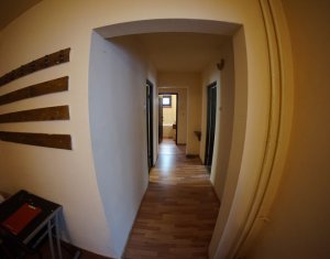 Appartement 4 chambres à vendre dans Cluj-napoca, zone Grigorescu