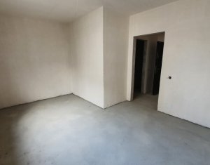 vanzare apartament cu 2 camere, semifinisat, Floresti, zona BMW