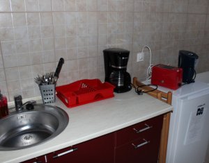 Apartament 2 camere, zona centrala - Facultatea de Litere, 60 mp, parcare+garaj