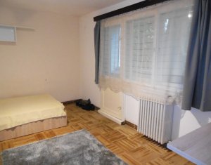 Vanzare apartament 4 camere decomandate, Gheorgheni, etaj 2, zona Hermes