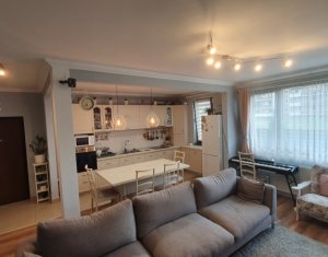 Appartement 3 chambres à vendre dans Floresti