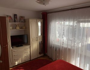 MANASTUR - Apartament de 3 camere, decomandat, 2 bai, zona Calea Floresti