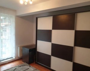 Zona PETROM - Vanzare apartament 3 camere, mobilat si utilat, 70 mp,+ terasa 